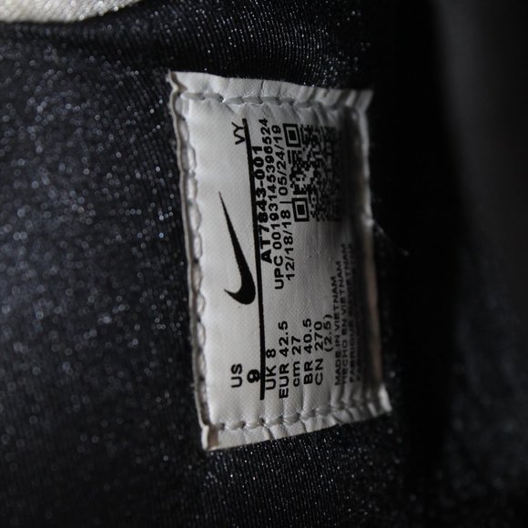 Nike Shox BB4 Retro NWT Men's 9 Vince Carter Black/Metallic Silver AT7843-001 - Picture 13 of 13